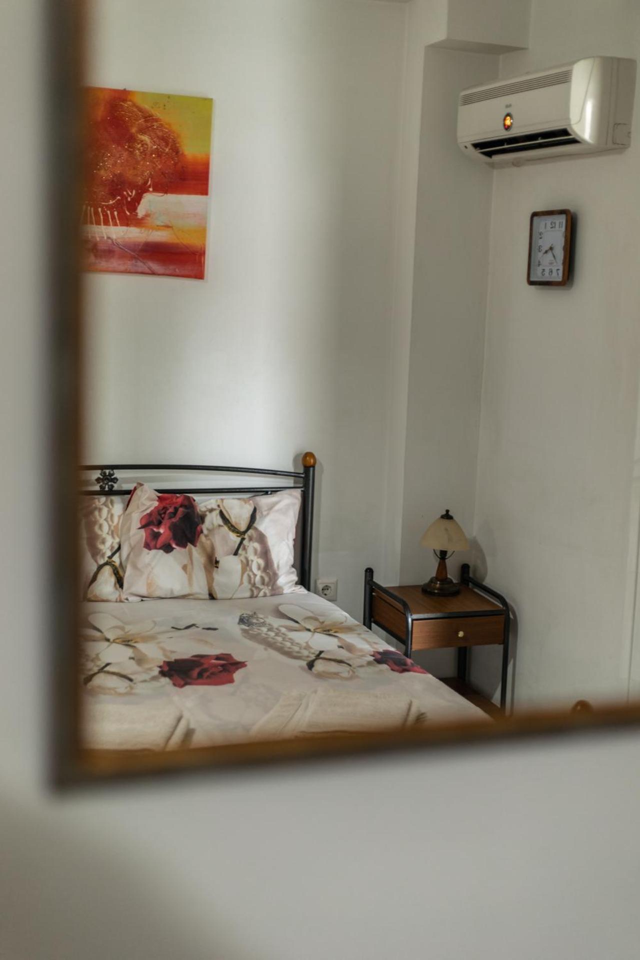 Central Cozy Apartment 4