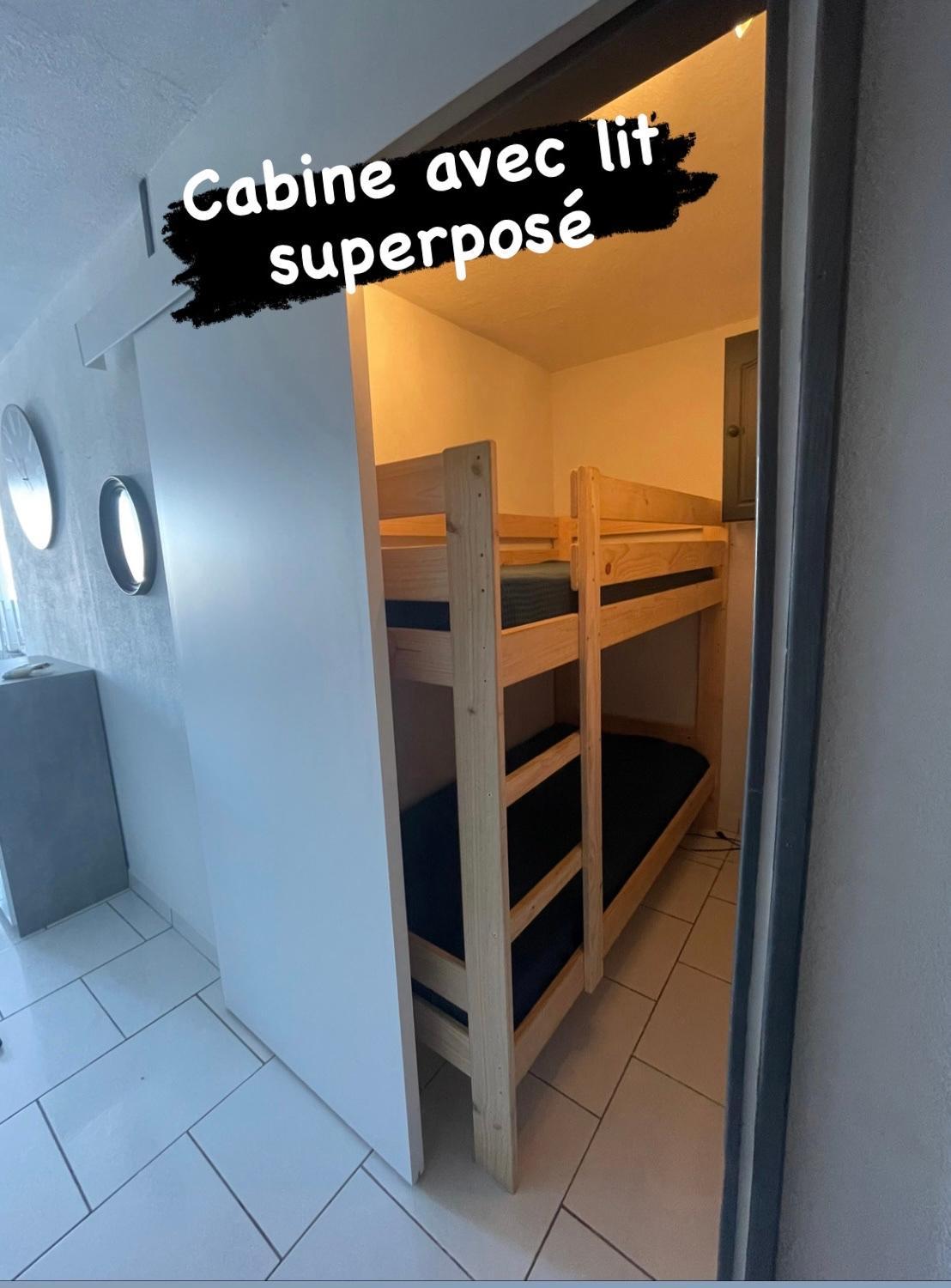 Superbe appartement 6 personnes avec piscine secteur Richelieu, à 400m de la plage et à 650m du centre port