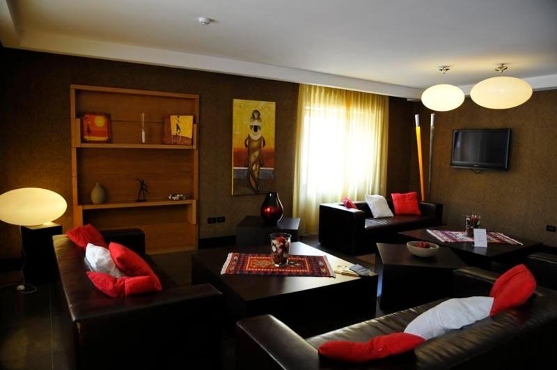 Communal lounge/ TV room