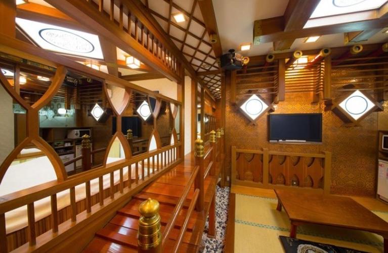 ホテル　アイネ　香芝店