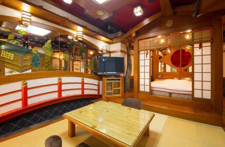 ホテル　アイネ　香芝店