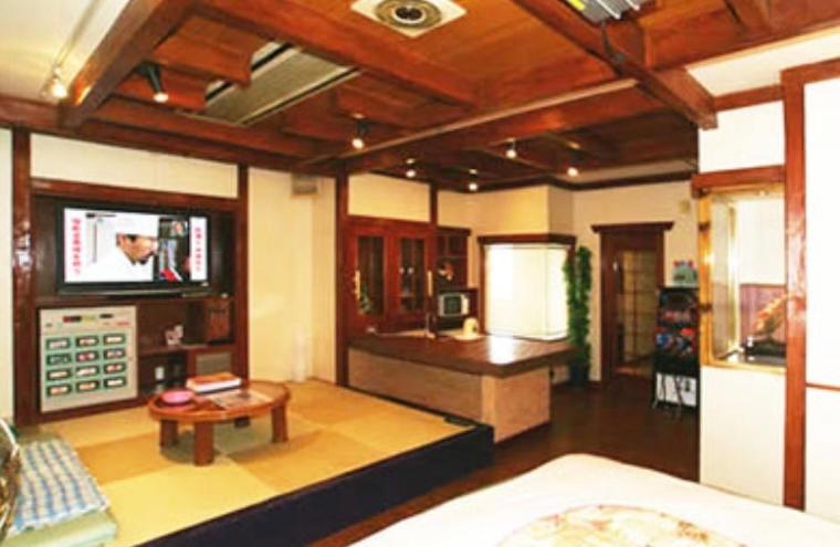 ホテル　アイネ　五條店