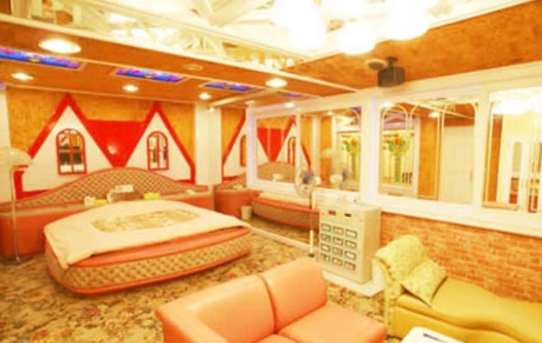 ホテル　アイネ　五條店