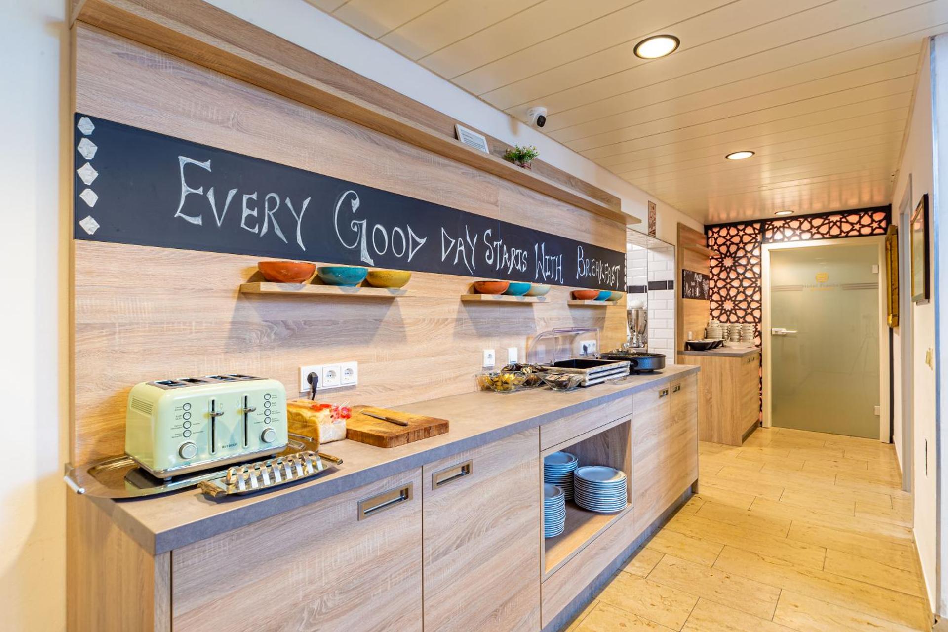 Coffee/tea facilities