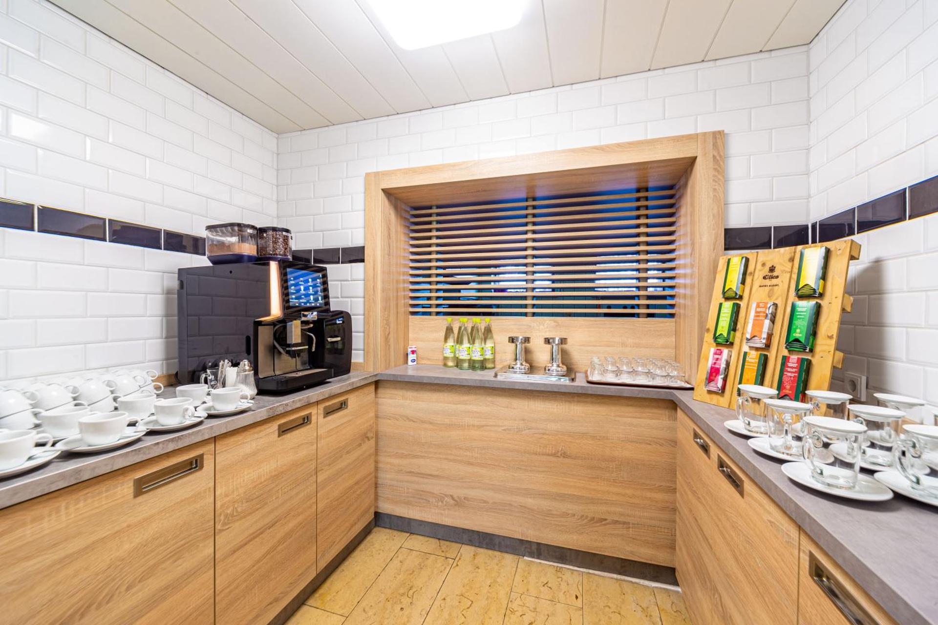 Coffee/tea facilities