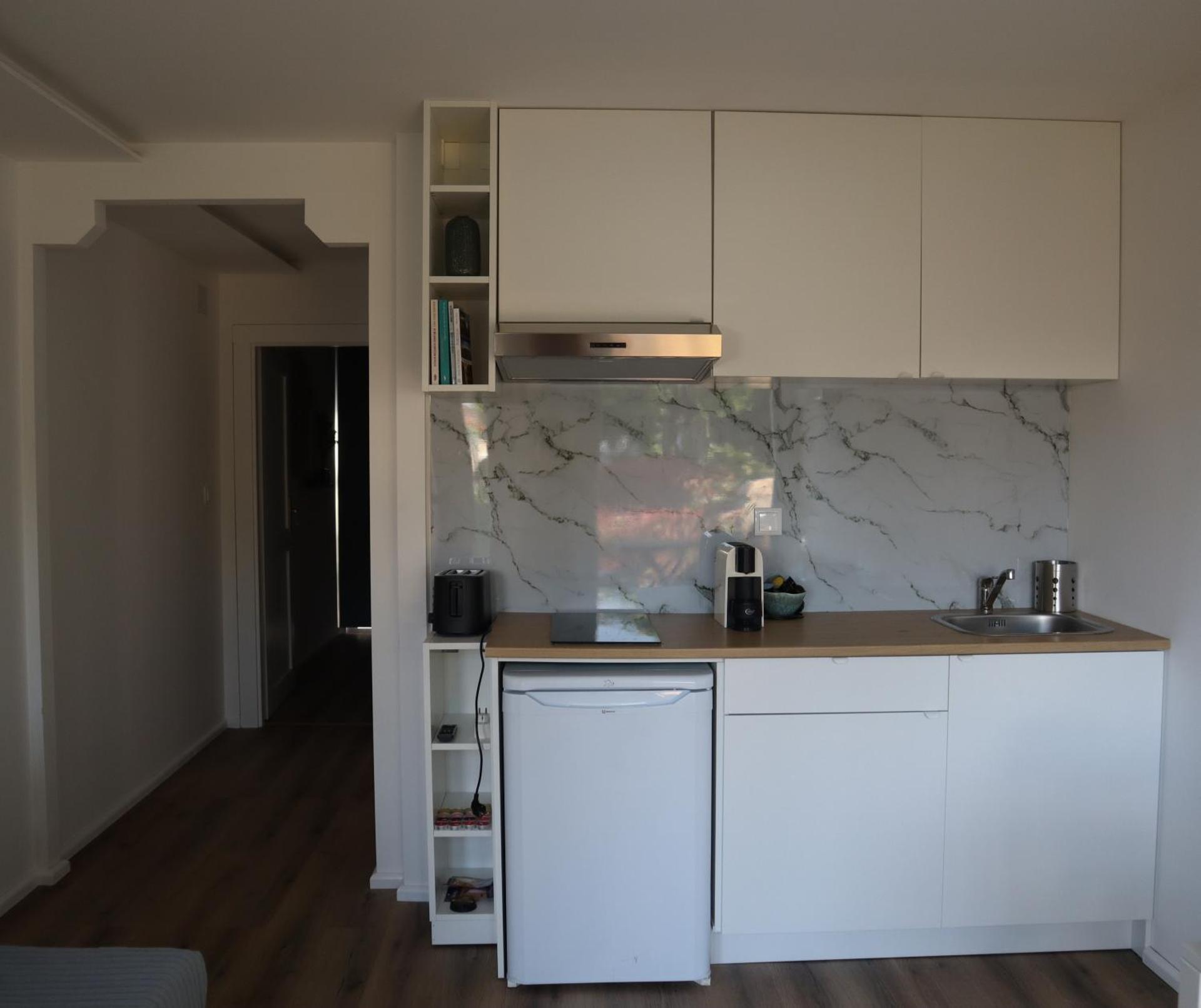 Kitchen or kitchenette