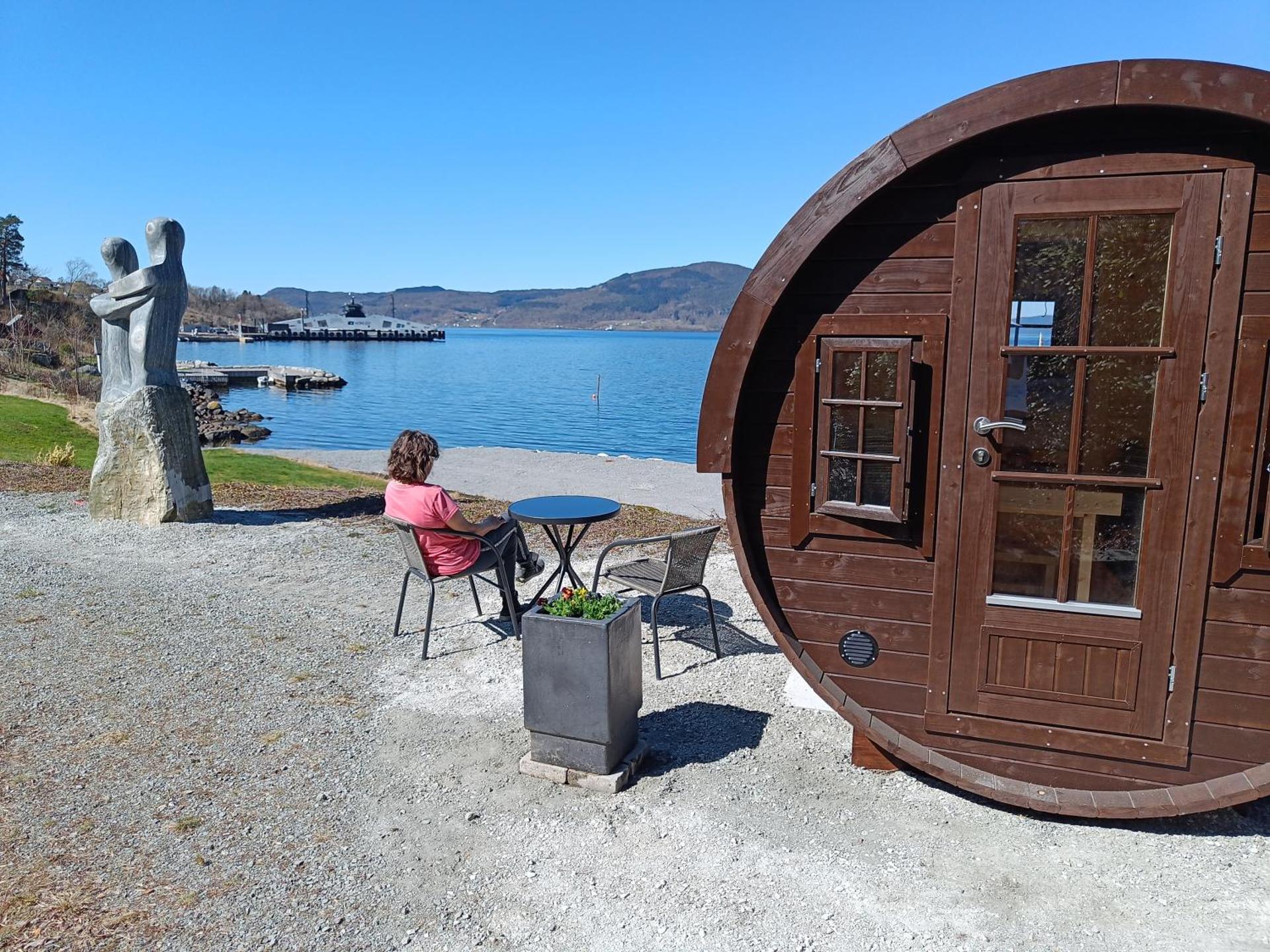 Sleeping barrel lodge Smaken av Ryfylke Event AS, drives ikke som hotell