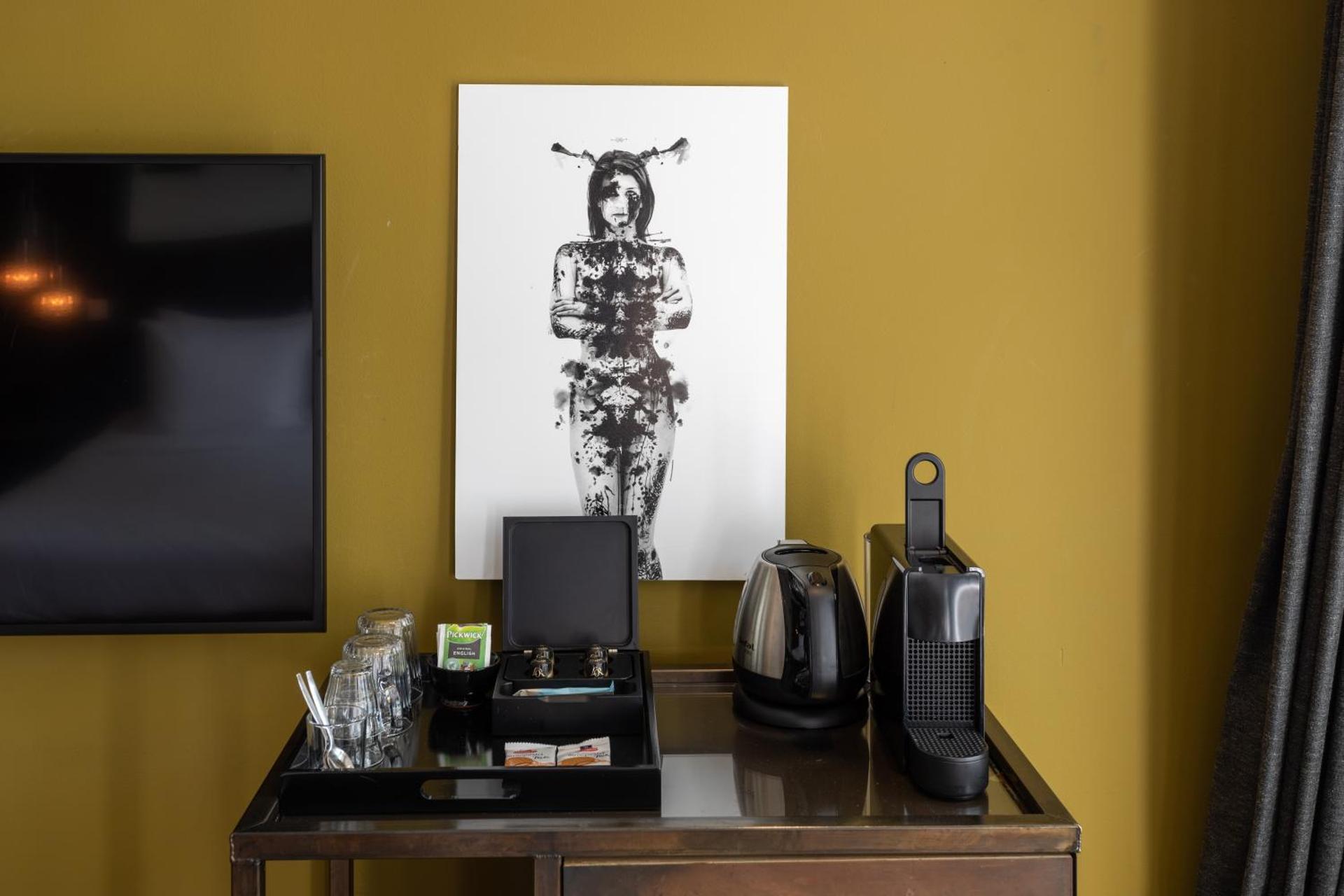 Coffee/tea facilities