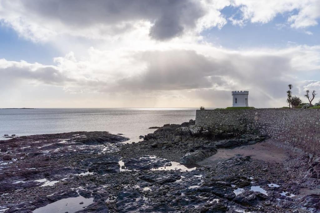 Room 3 Hotel style Double bedroom in Marazion