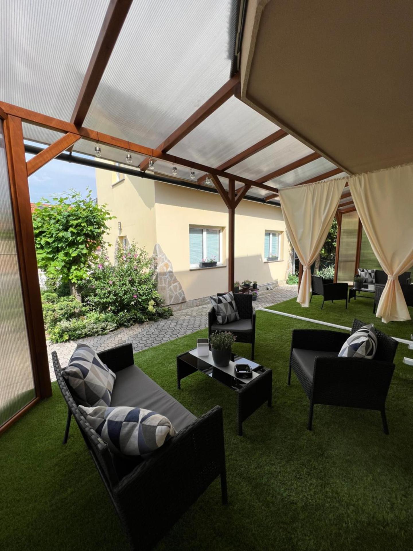 Holler Vendégház II.