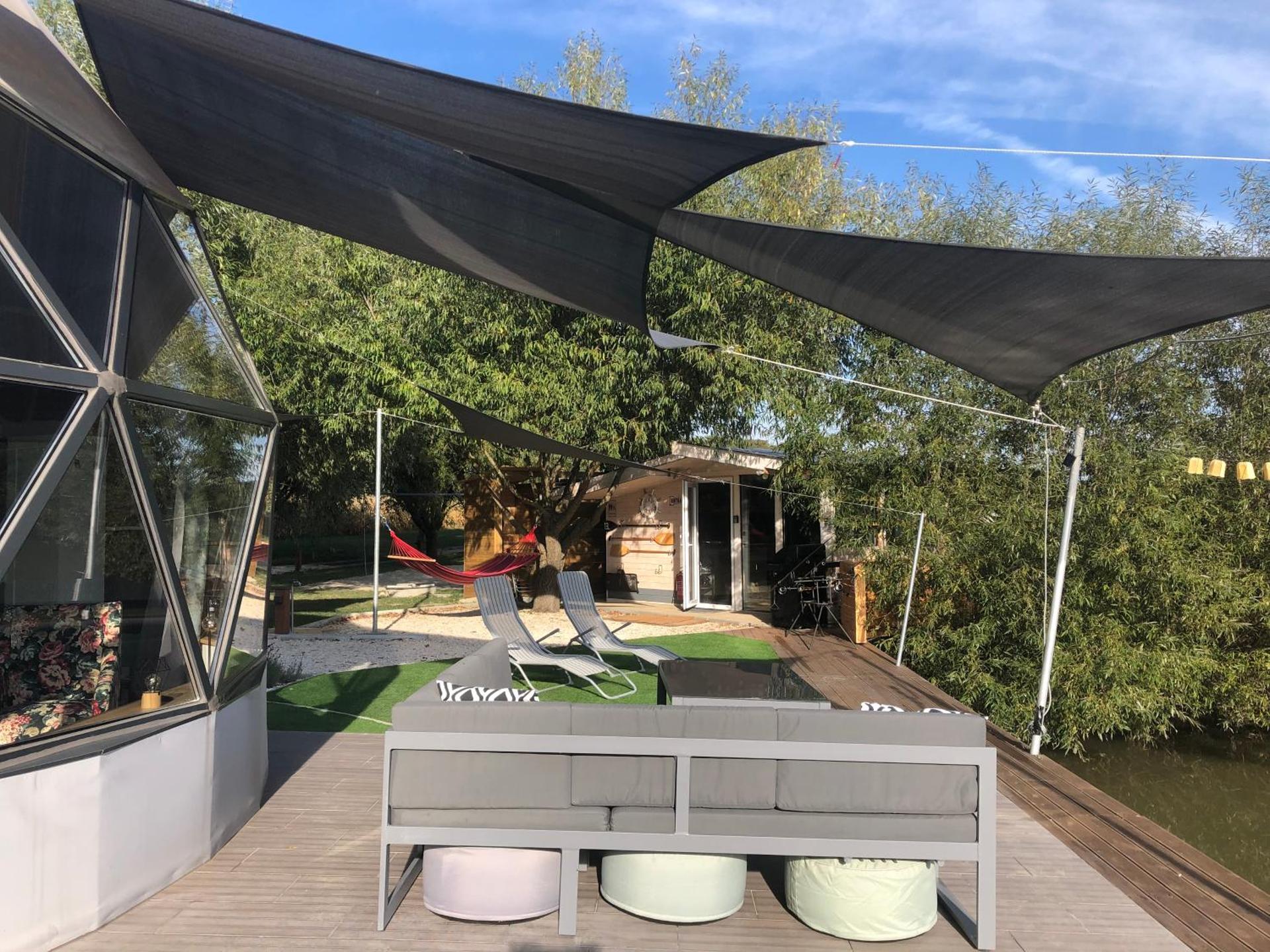 DOMEGLAMPING at FISHINGLAKE