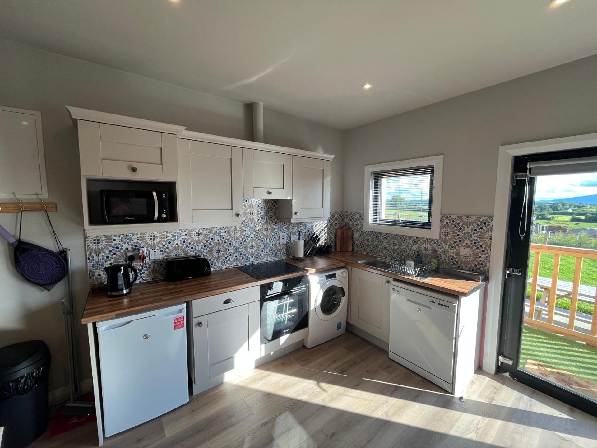 Knockreagh Farm Cottages Mountain or Cedar views