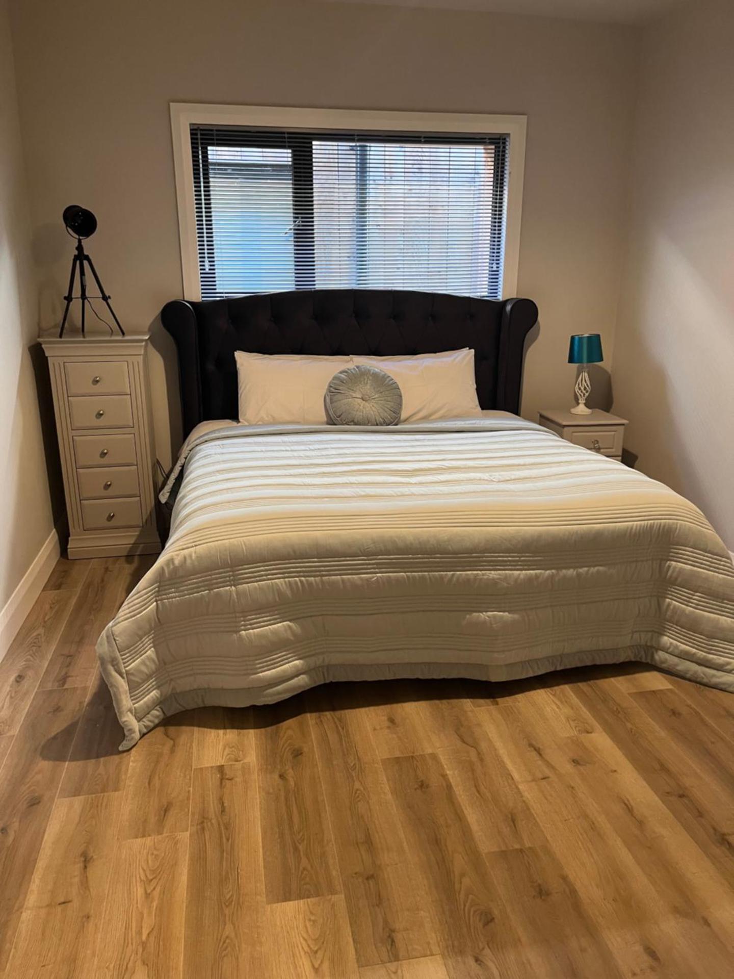 Knockreagh Farm Cottages Mountain or Cedar views