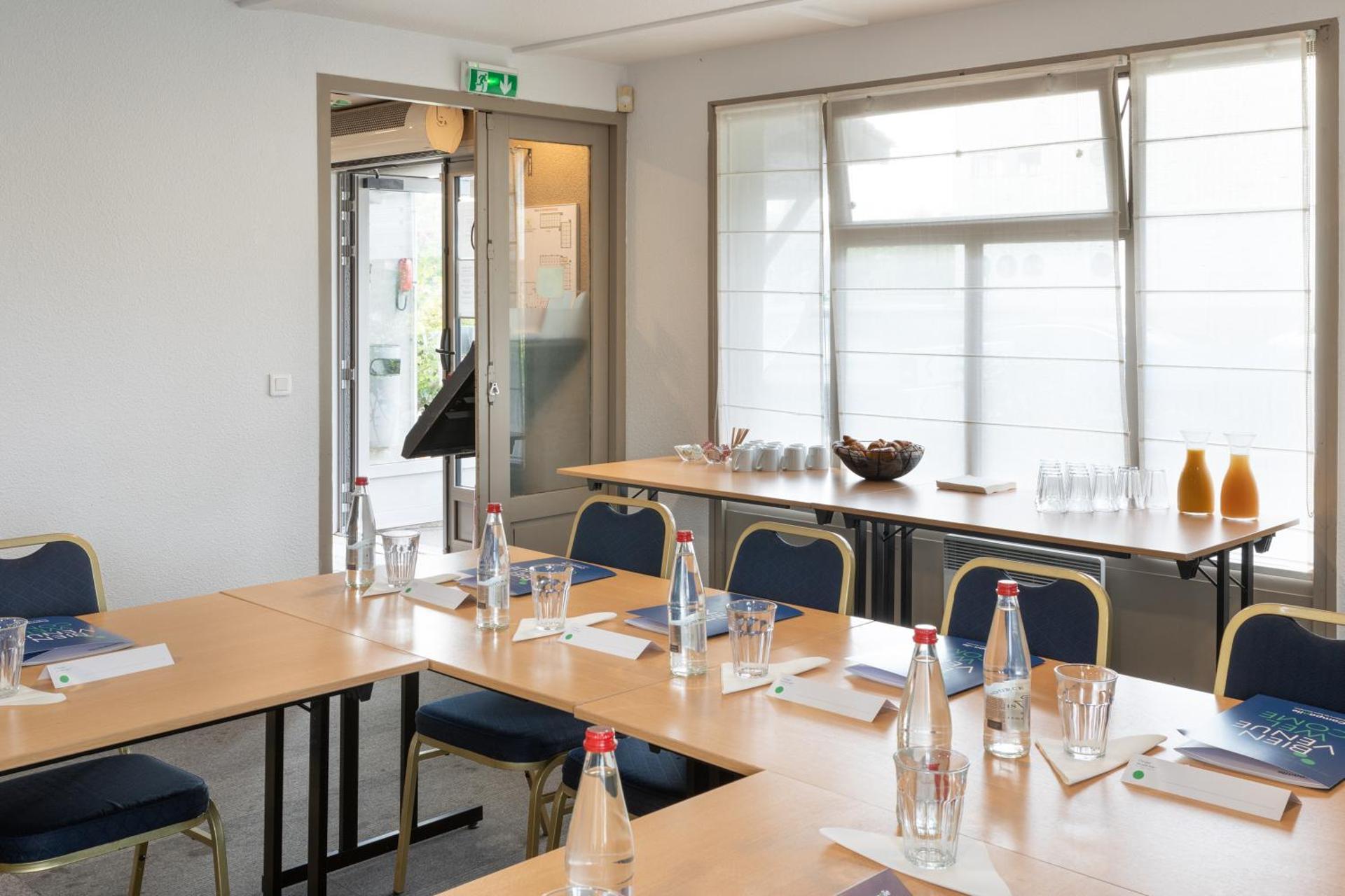 Meeting/conference room