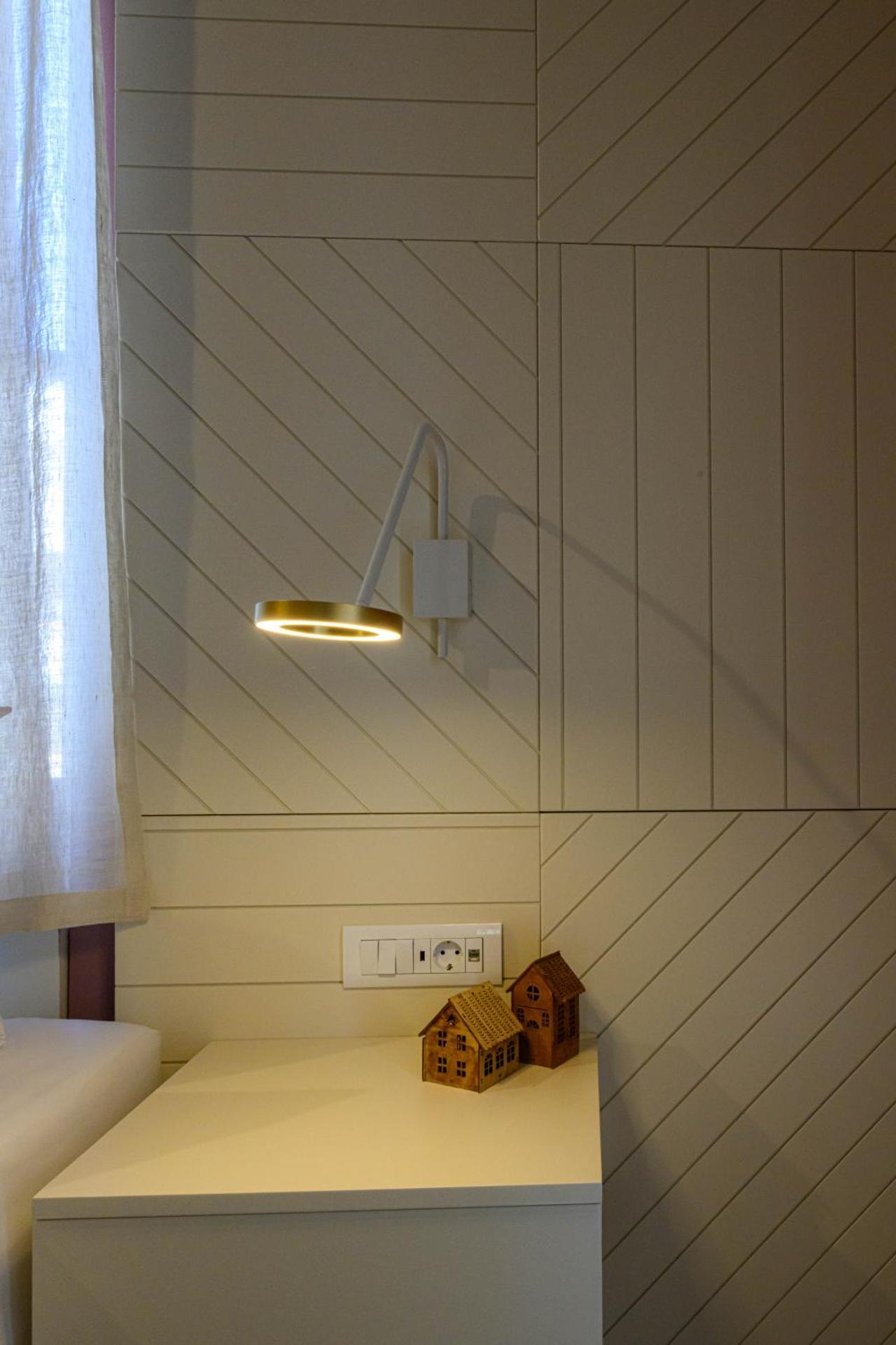 BlueBlood - The Rooms