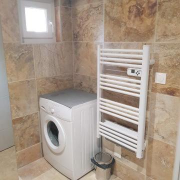 Le Studio d Aurélie avec SPA été en pleine campagne et proche de toute commodité