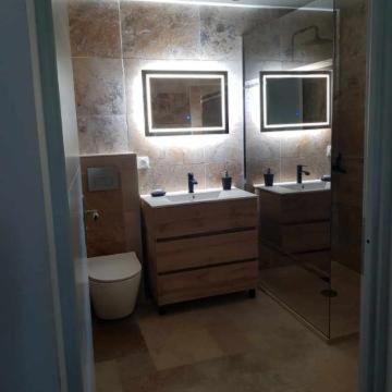 Le Studio d Aurélie avec SPA été en pleine campagne et proche de toute commodité