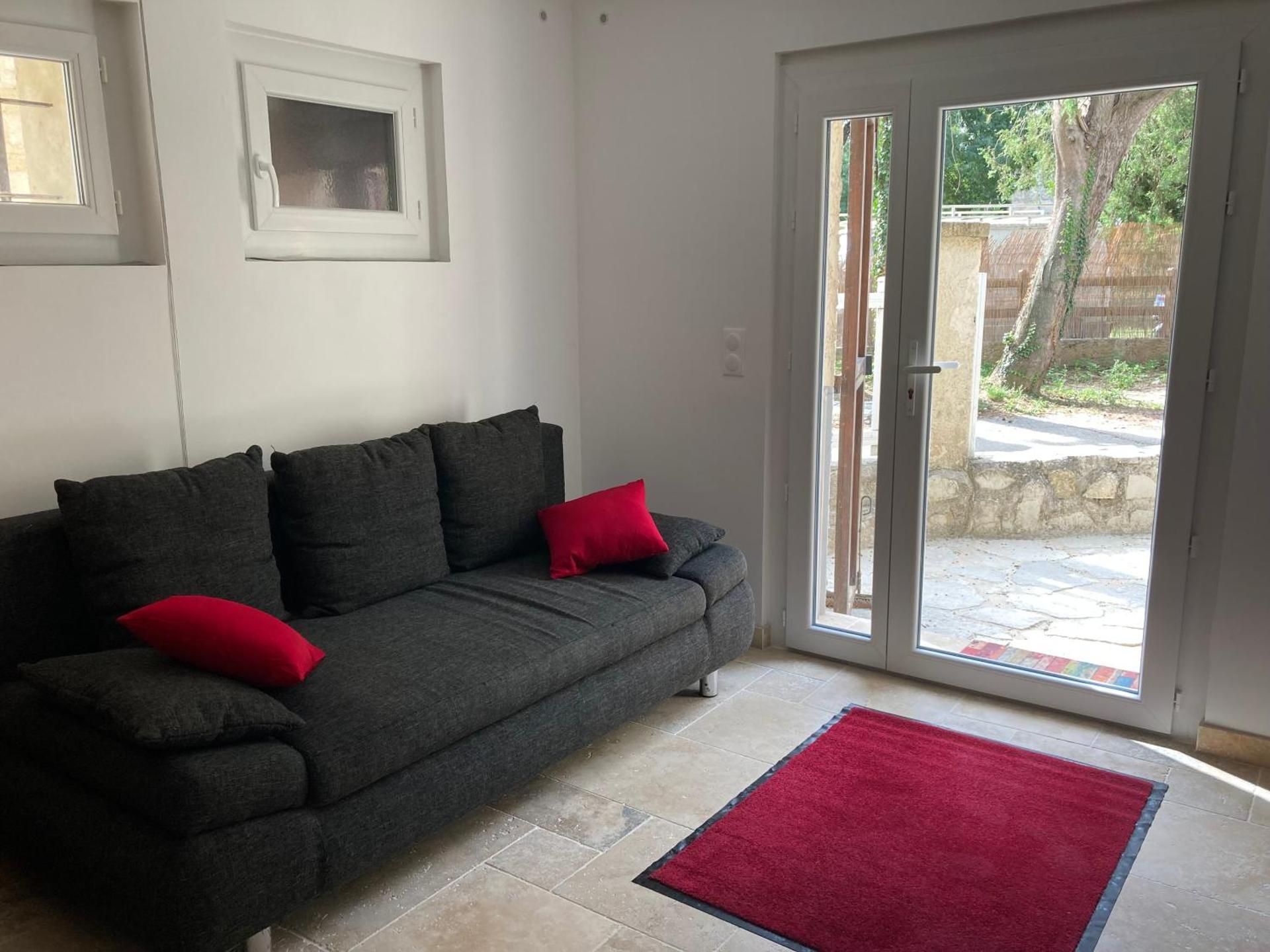 Le Studio d Aurélie avec SPA été en pleine campagne et proche de toute commodité