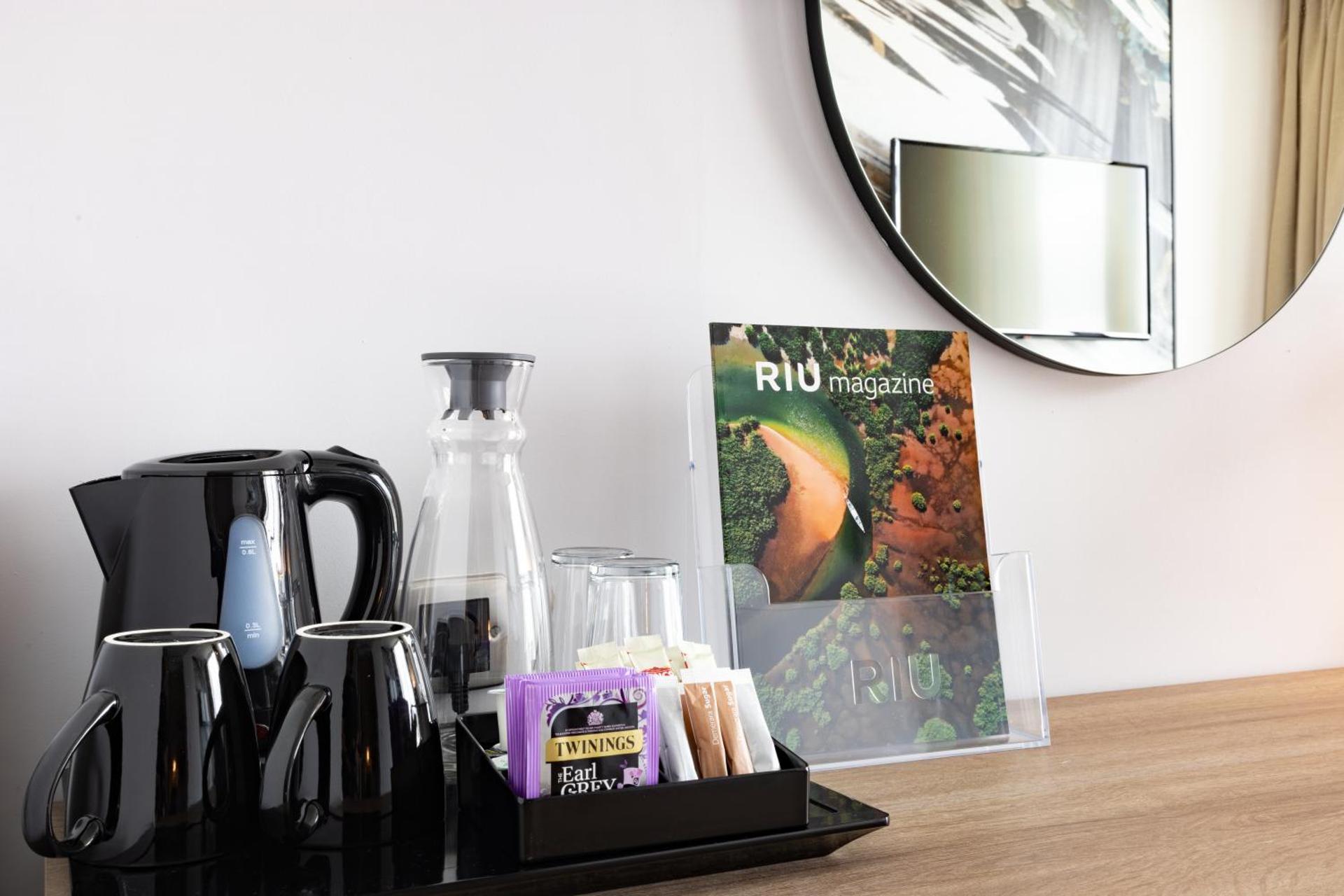 Coffee/tea facilities