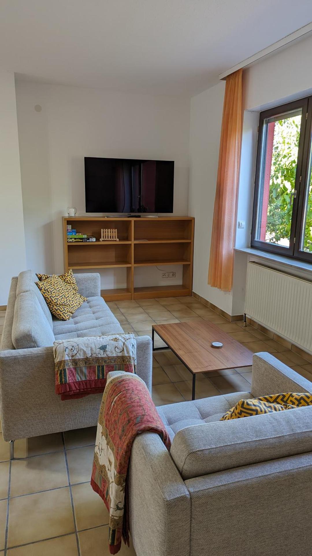 Communal lounge/ TV room