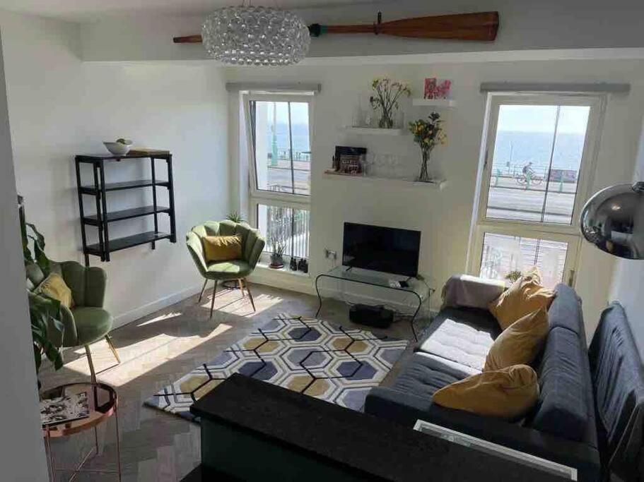 Sea view - 2 bedroom - West Pier - Brighton Beach