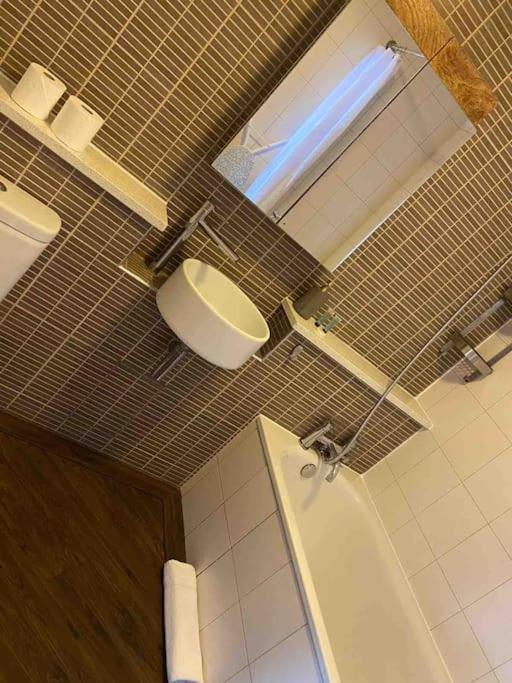 Sea view - 2 bedroom - West Pier - Brighton Beach