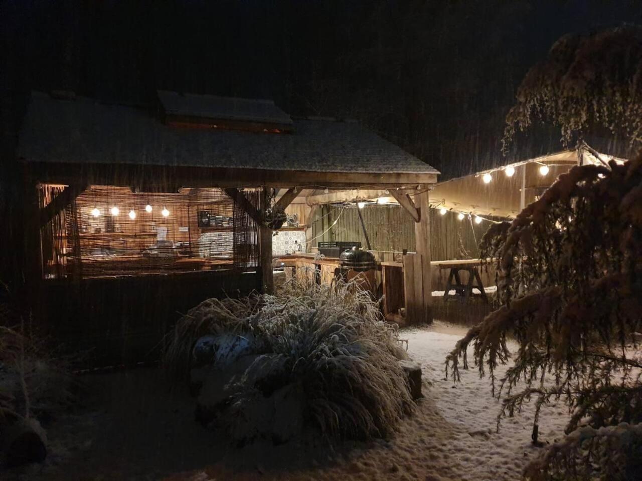 Sutton Coldfield 2-Bed Caravan Parking & Bar-B-Q