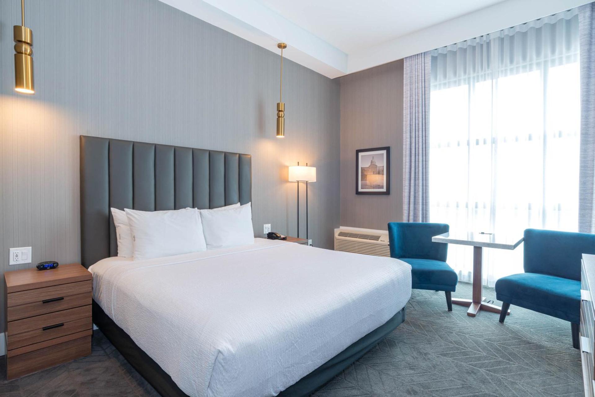 Photo of the whole room