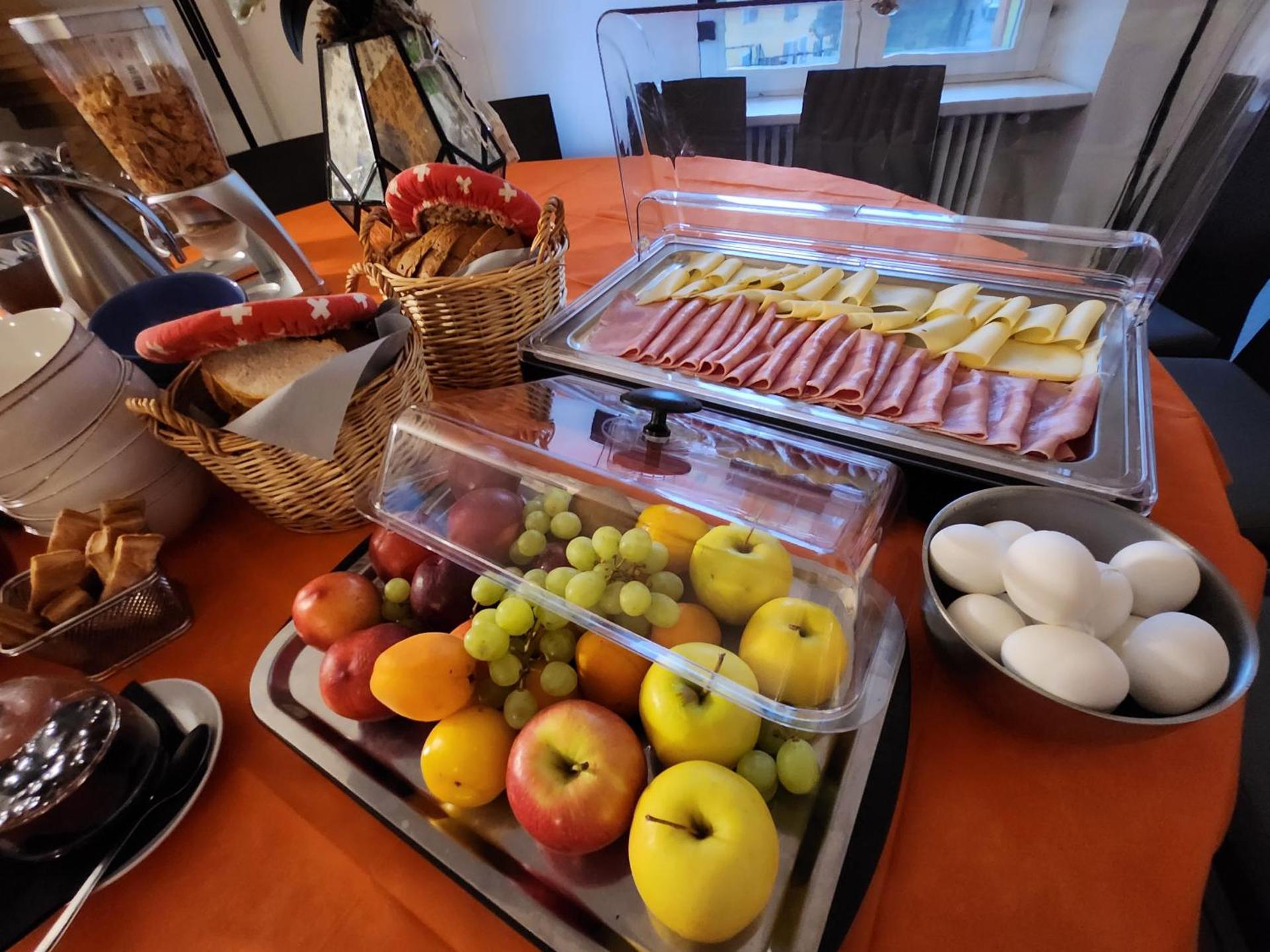 Hotel Ristorante Camoghe