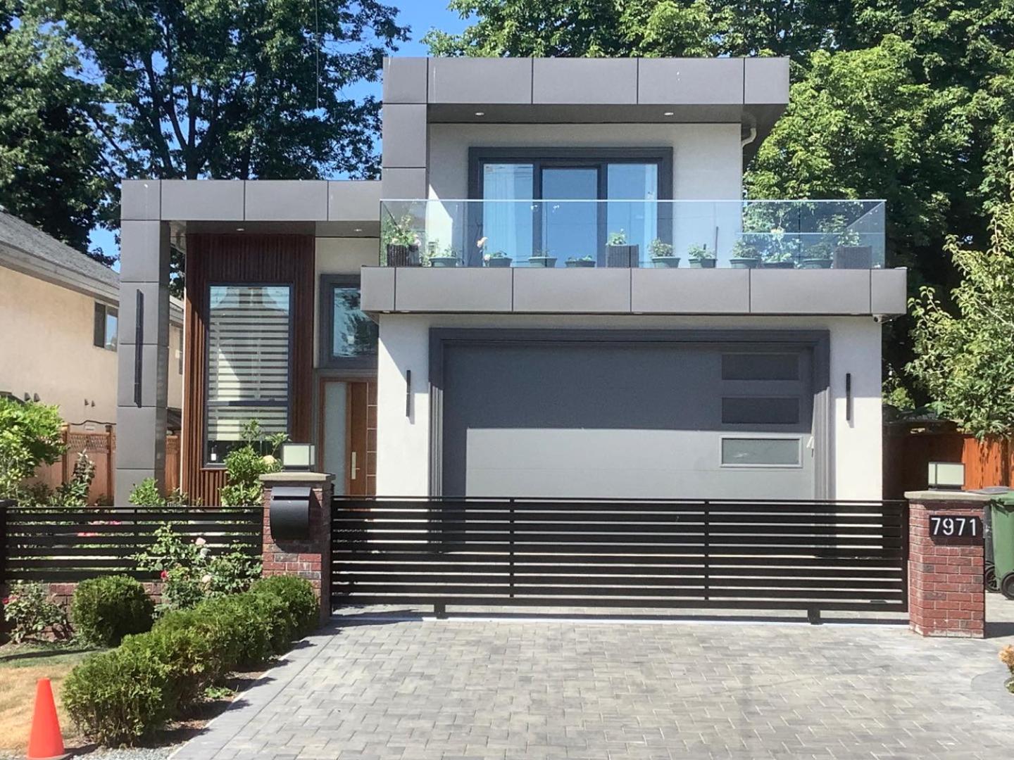 Rose Garden Vacation