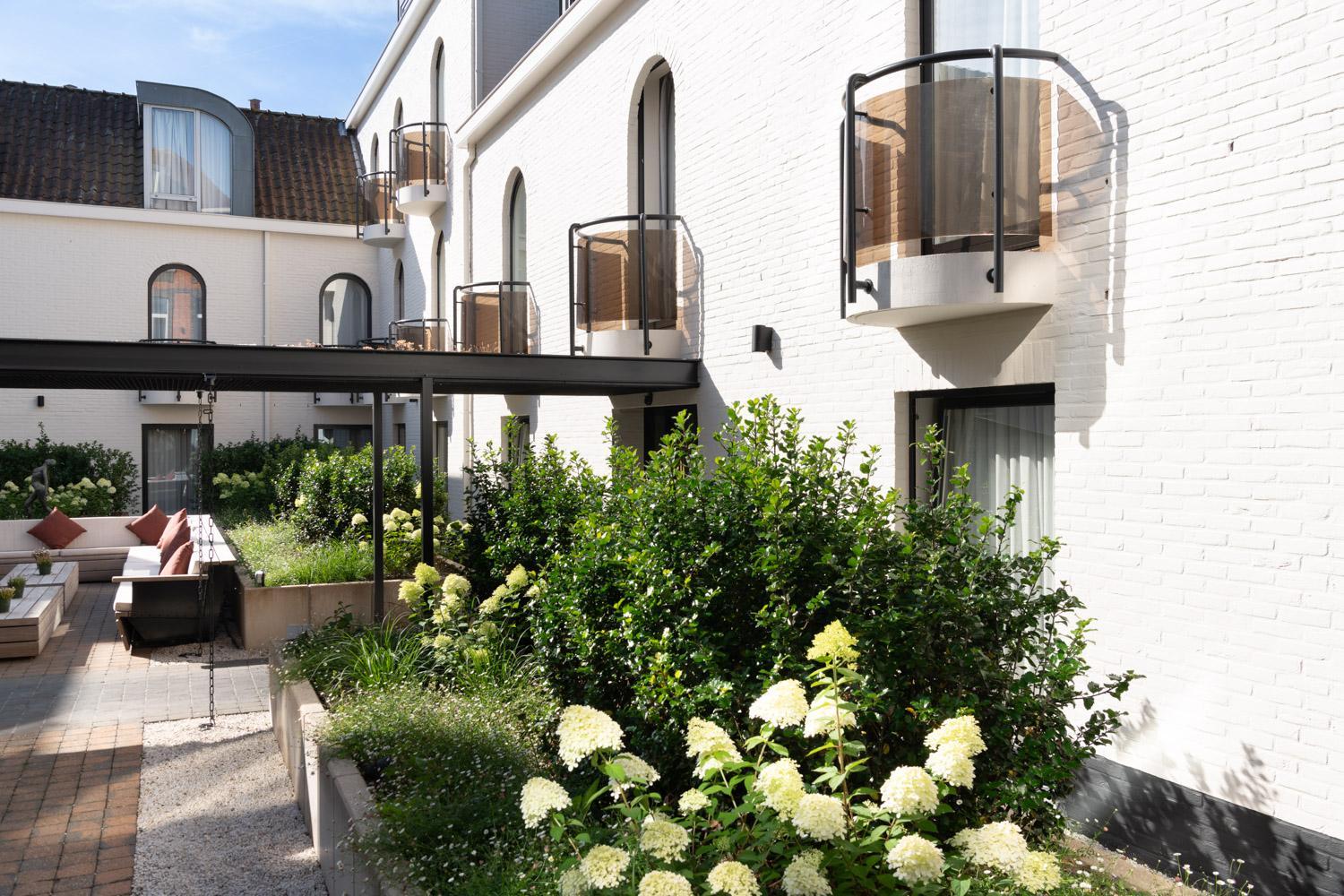 Inner courtyard view