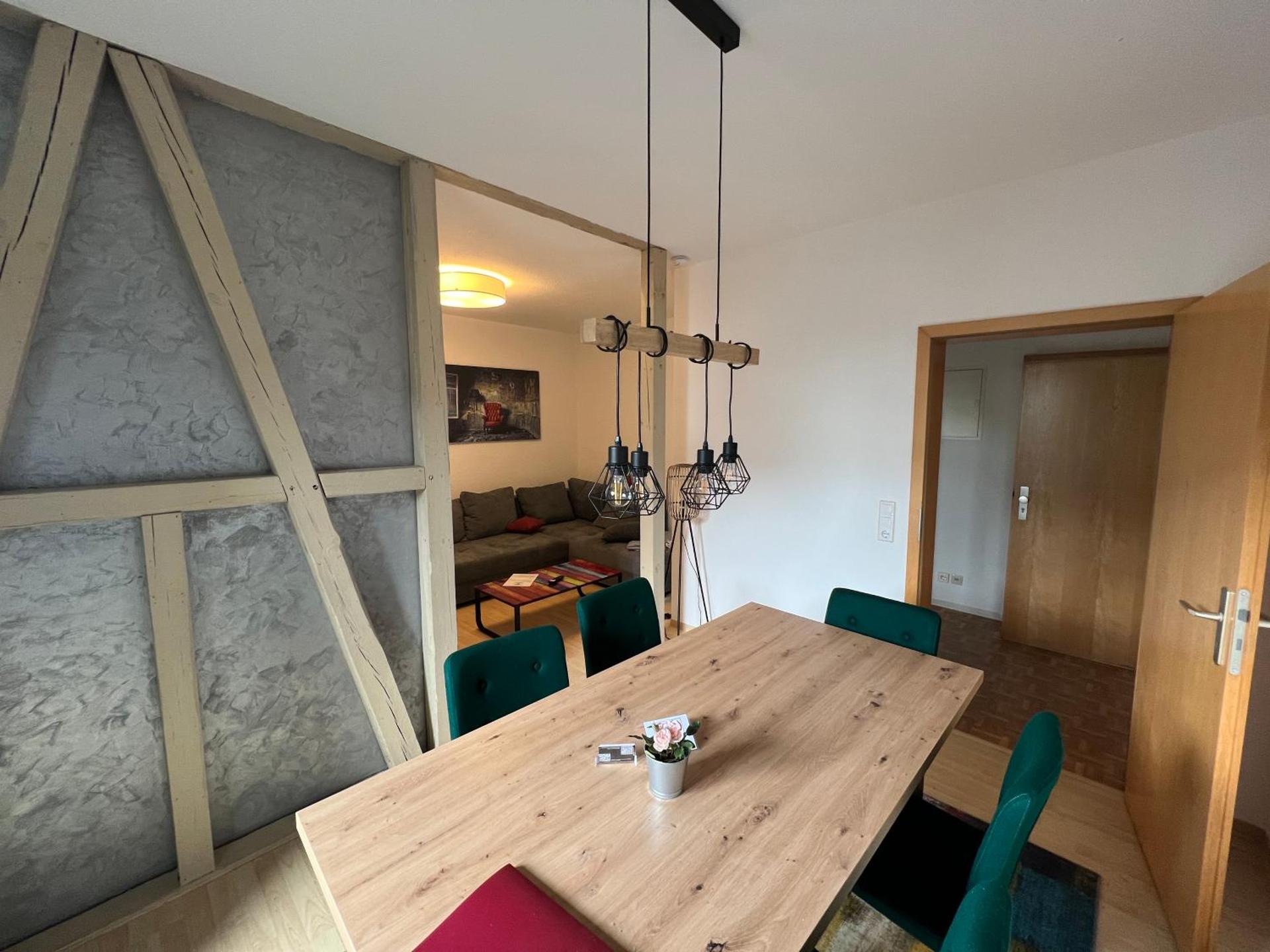 Apartment Napoleon, Nähe Zentrum, 2 Schlafzimmer, großer Balkon, free Wifi ,Parken