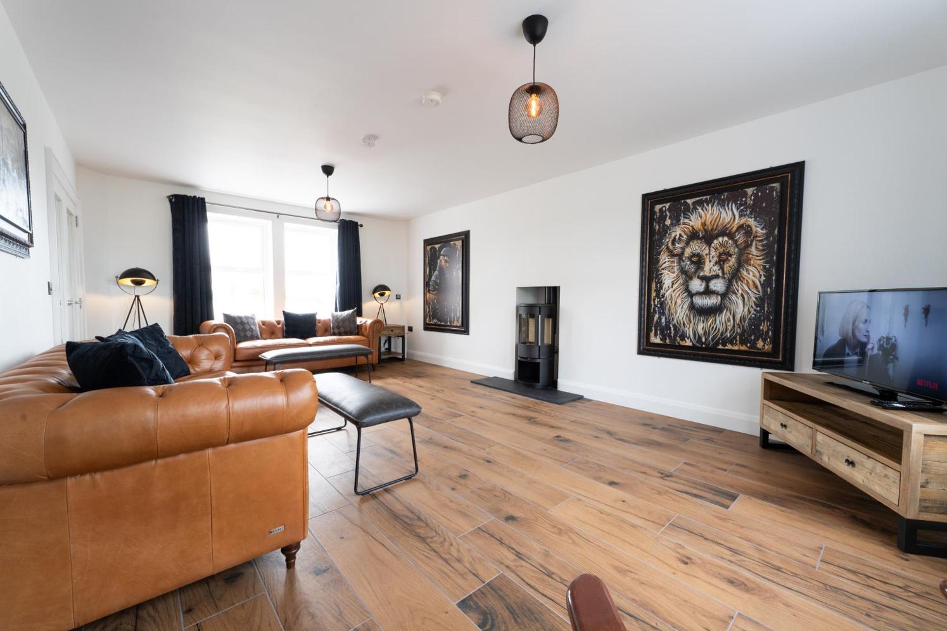 Escape Ordinary at Lily's Pad