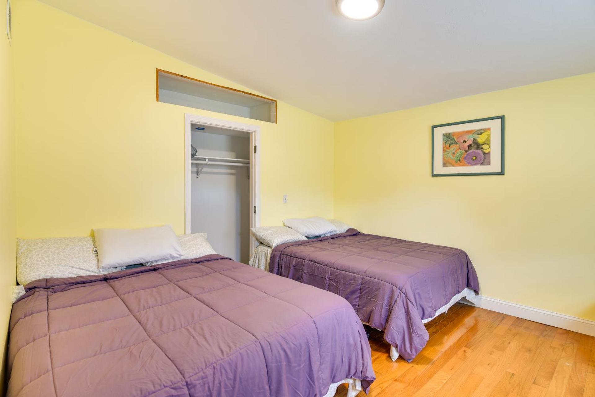 Massachusetts Vacation Rental 5 Mi to Fall River