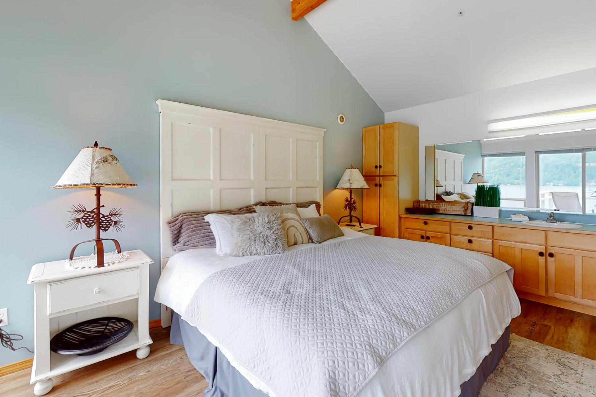 Lake Sutherland Retreat