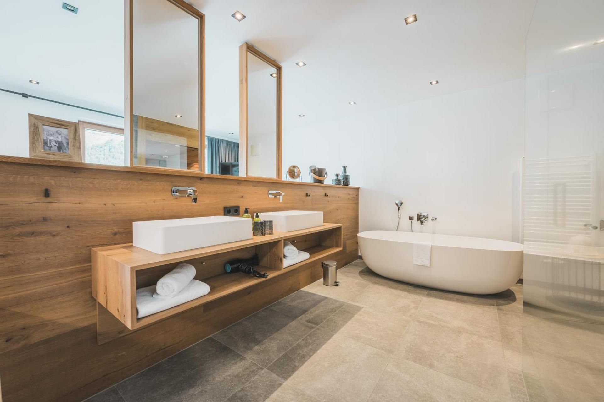 Spa Suite with Sauna