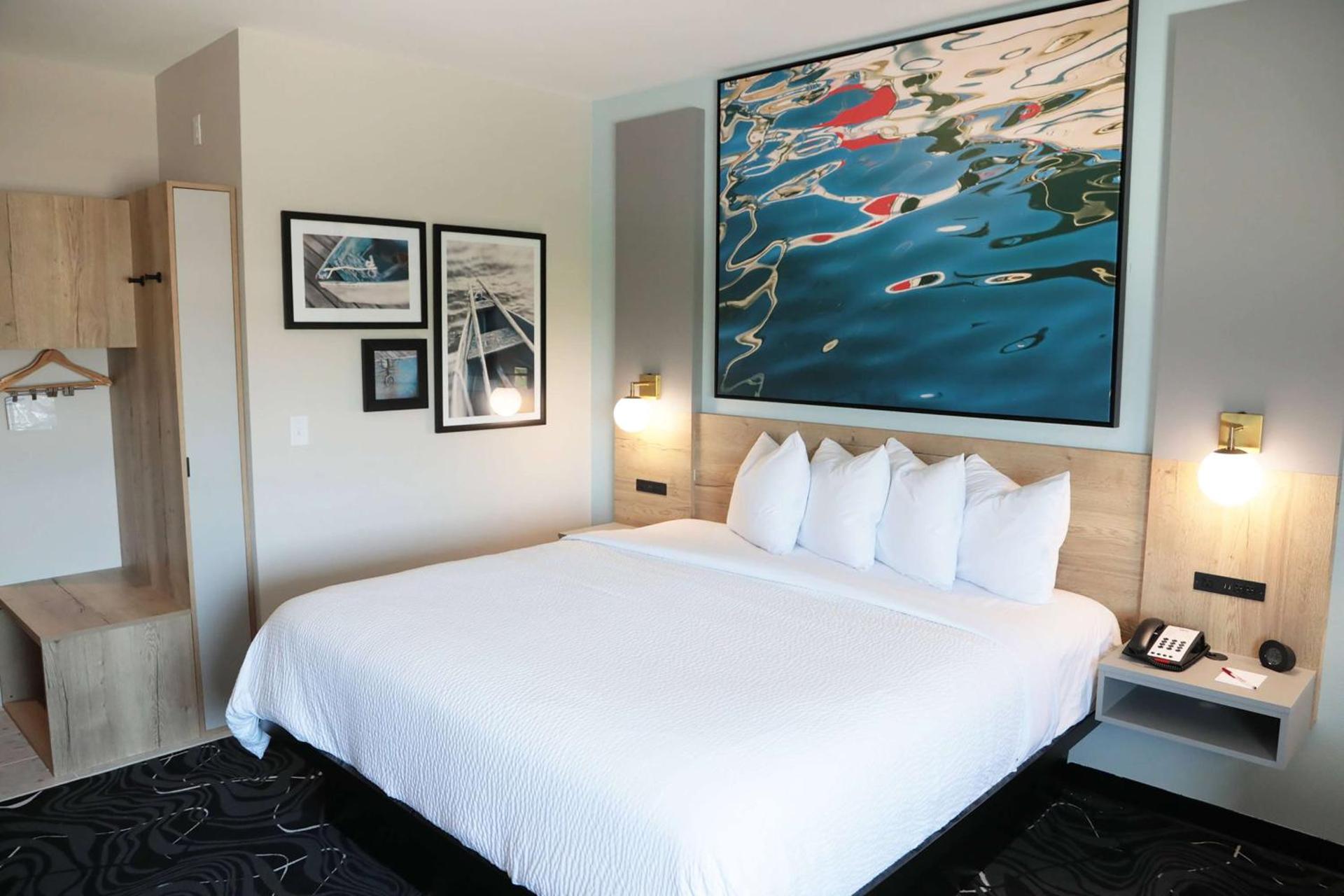 Photo of the whole room