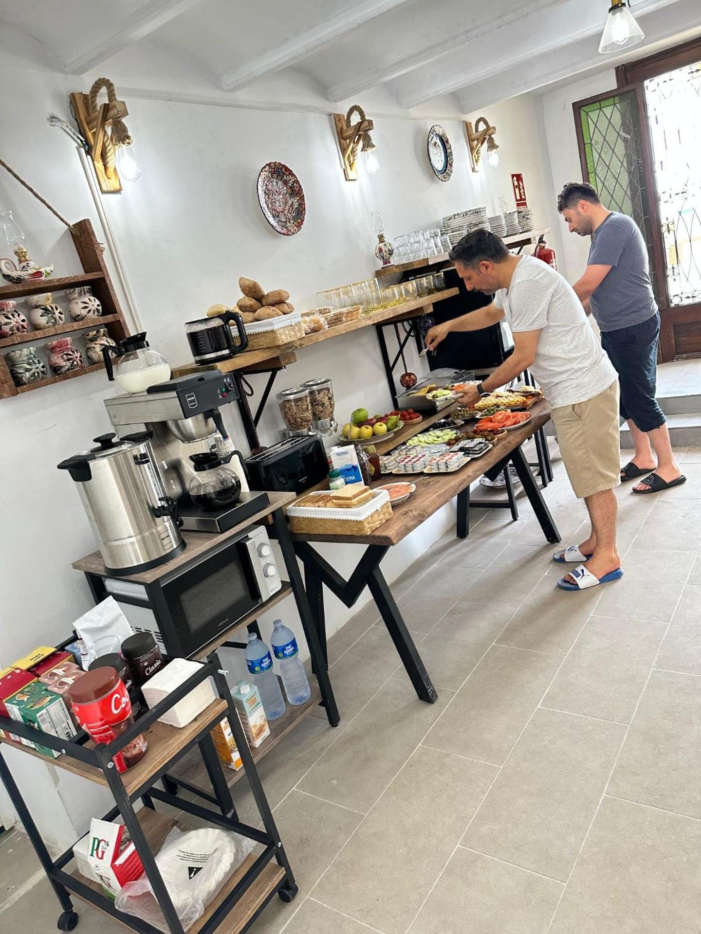 Coffee/tea facilities