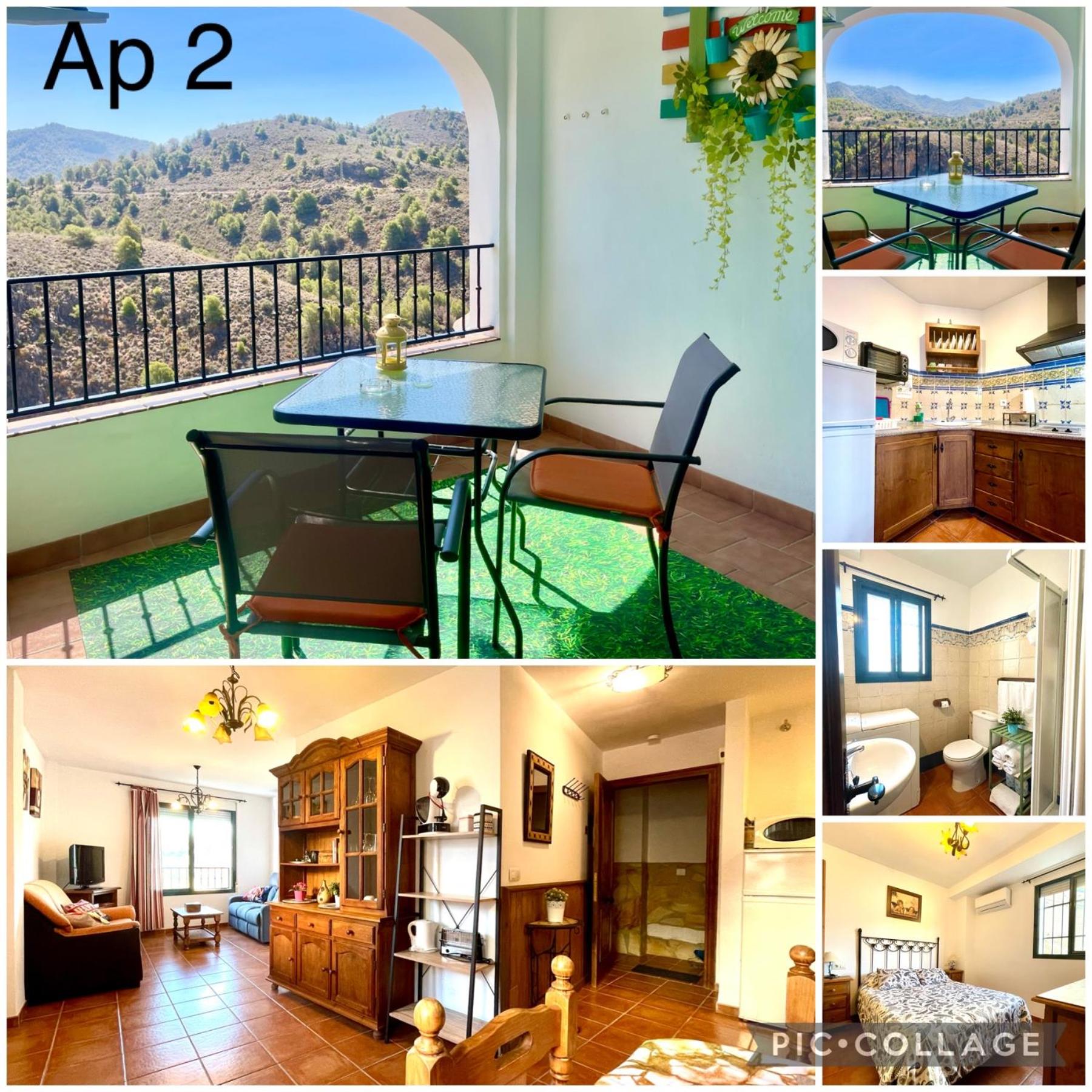 Apartamentos Axarquia , Frigiliana, terraza privada con vistas a la montaña rio y al mar