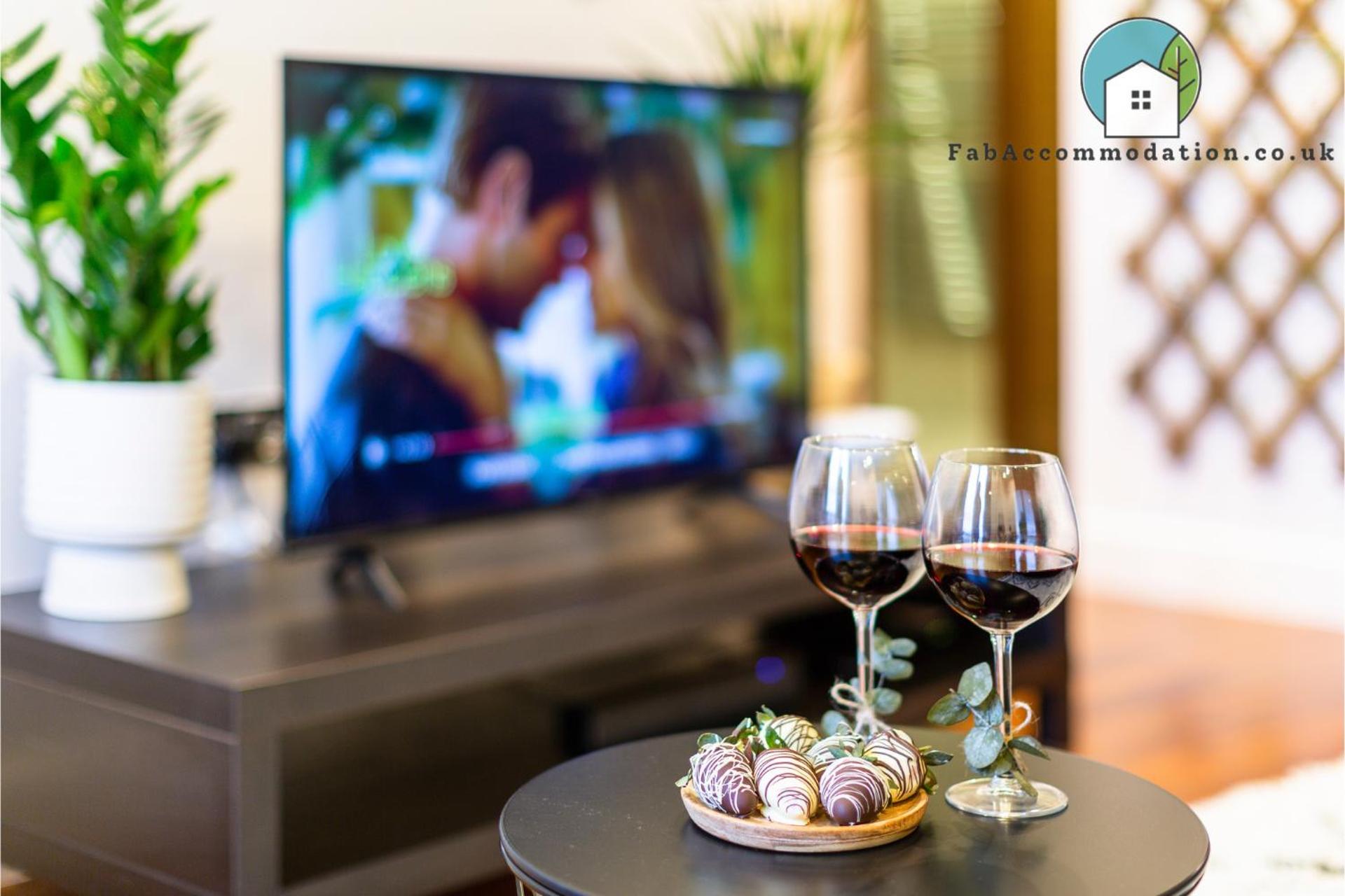 Communal lounge/ TV room