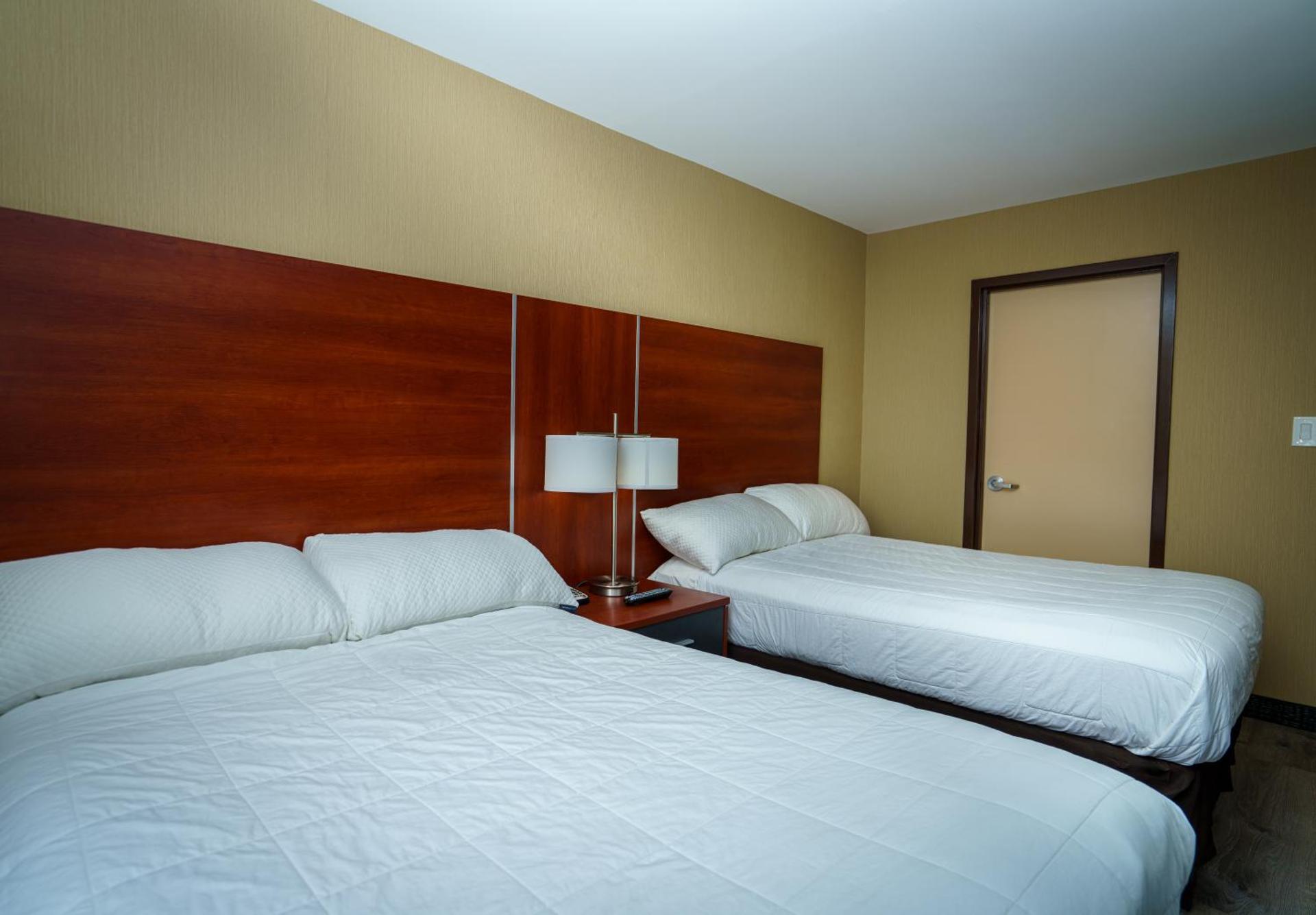 Sky Hotel Flushing/Laguardia Airport