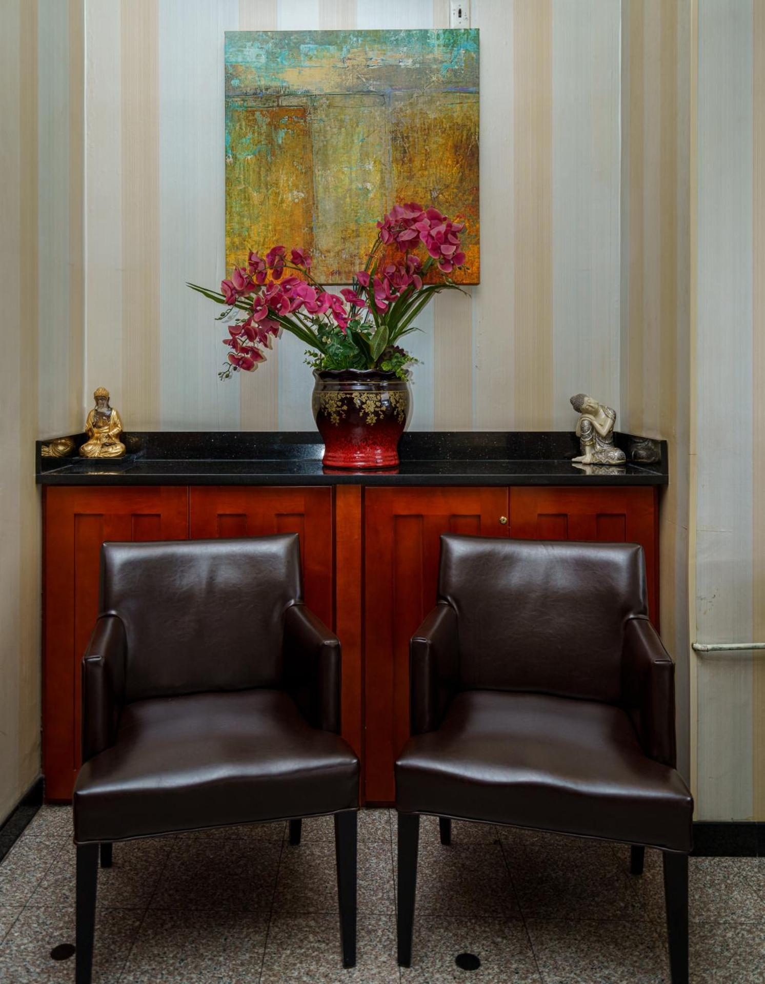 Sky Hotel Flushing/Laguardia Airport