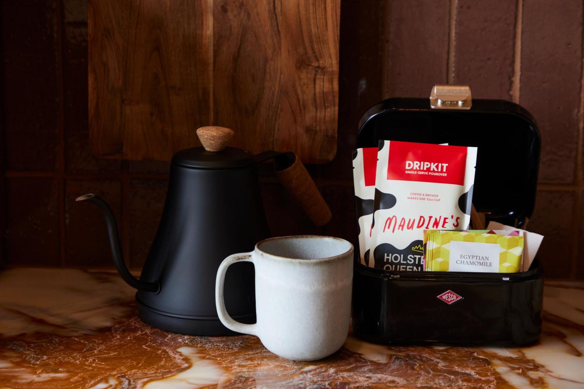 Coffee/tea facilities