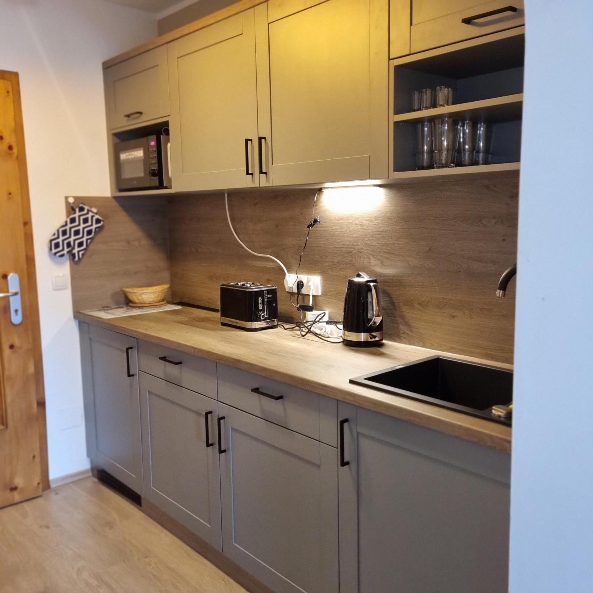 Kitchen or kitchenette