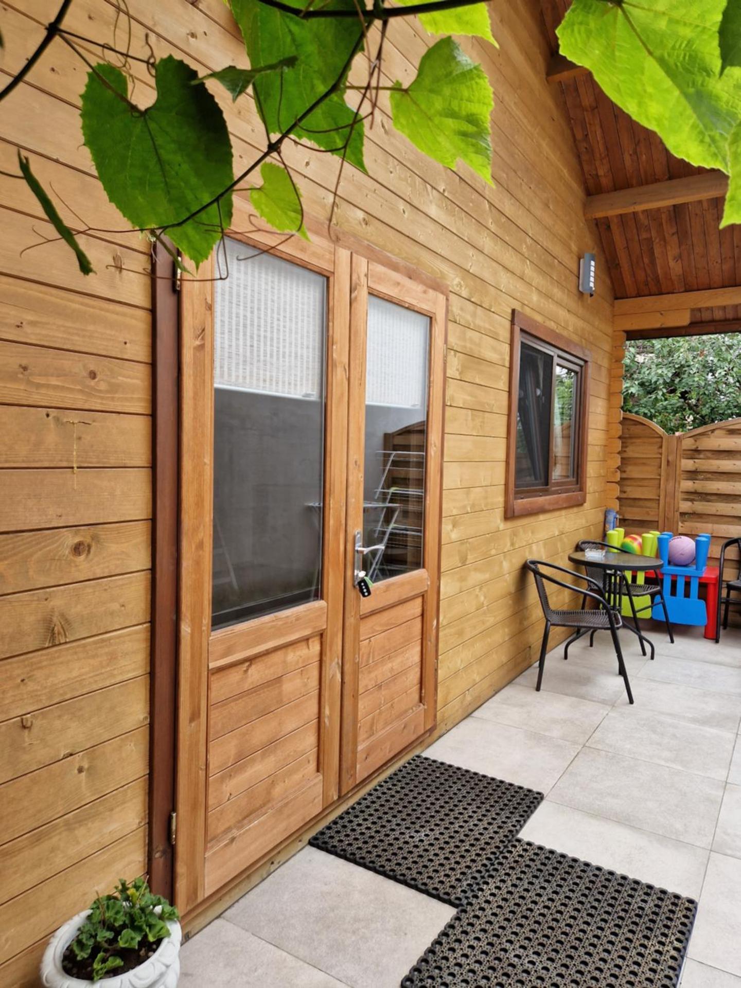 Akacjowy Kącik całoroczny ogrzewany