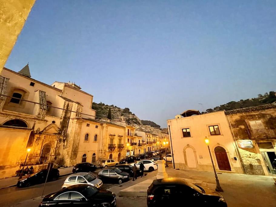 Re barocco Centro storico Scicli a 5 min dal mare