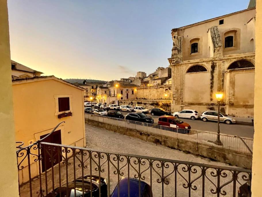 Re barocco Centro storico Scicli a 5 min dal mare