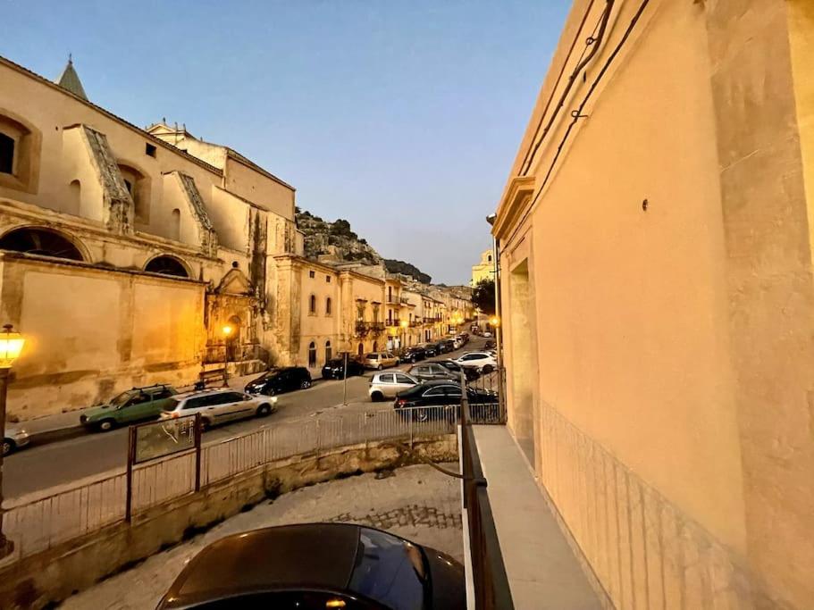 Re barocco Centro storico Scicli a 5 min dal mare