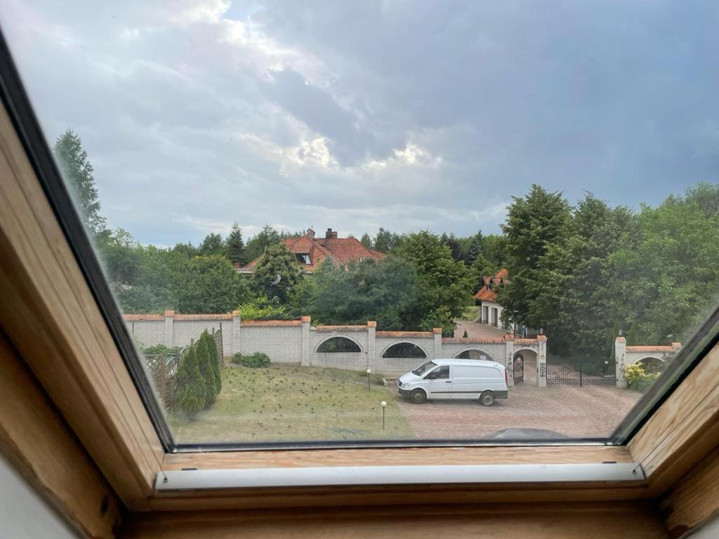 Villa Regina - Spokojna okolica - 100 metrów od lasu - blisko szpitala