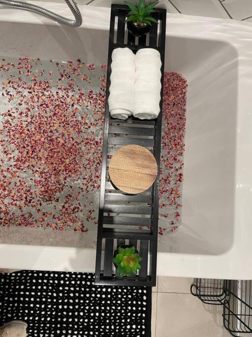 Luxury 2 bedroom Flat Sutton